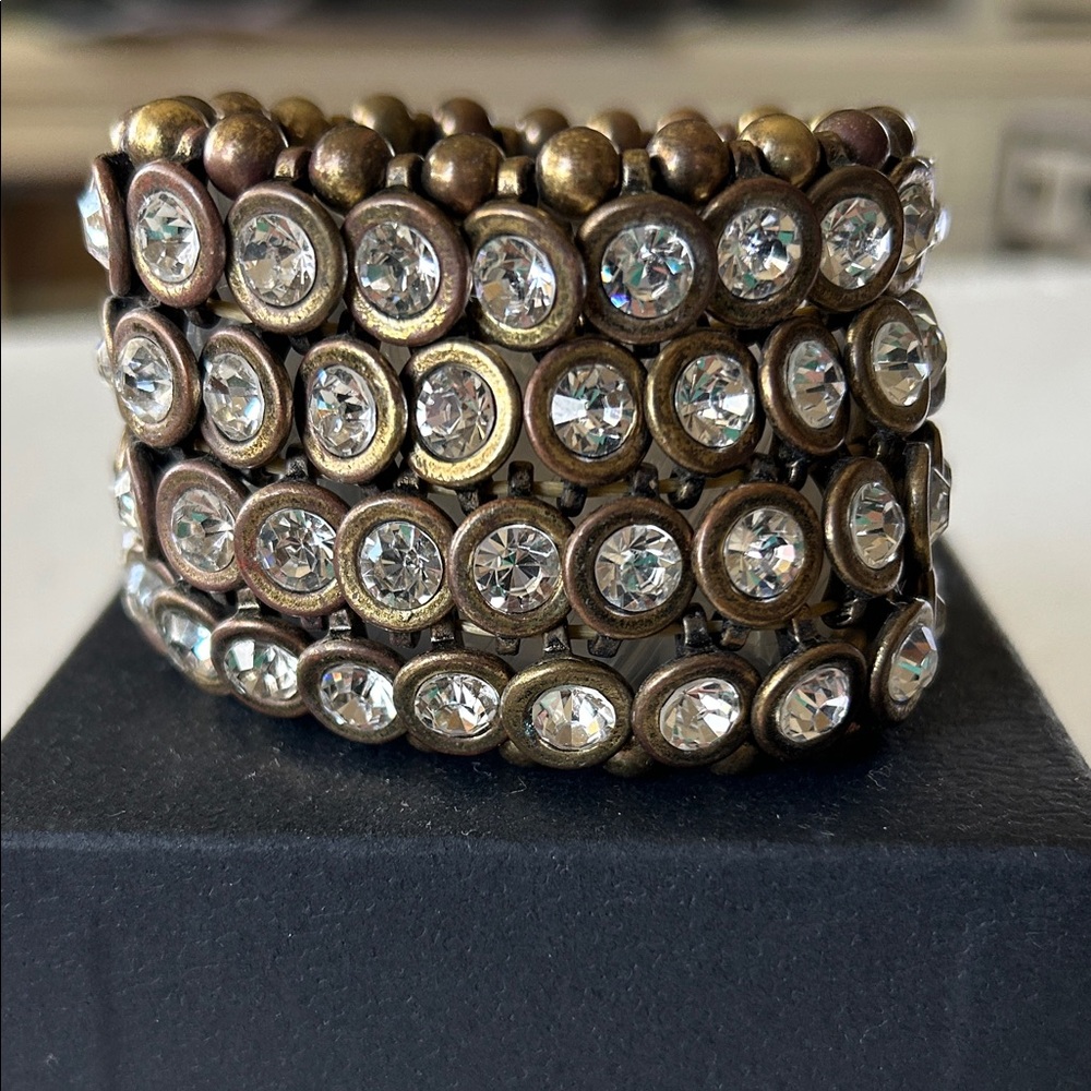 Vintage-Inspired Crystal Bracelet